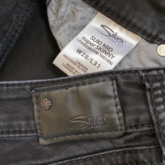 Silver jeans suki mid rise super skinny black jeans woman’s size 28 / 31 pants - Picture 6 of 10